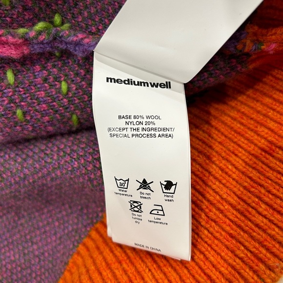 MEDIUM WELL Vintage Sweater - Picture 9 of 15